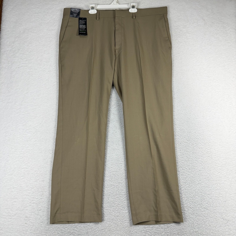 Haggar Premium Comfort Dress Pant 40x30 (41x30) Khaki Pleated Classic Fit NWT